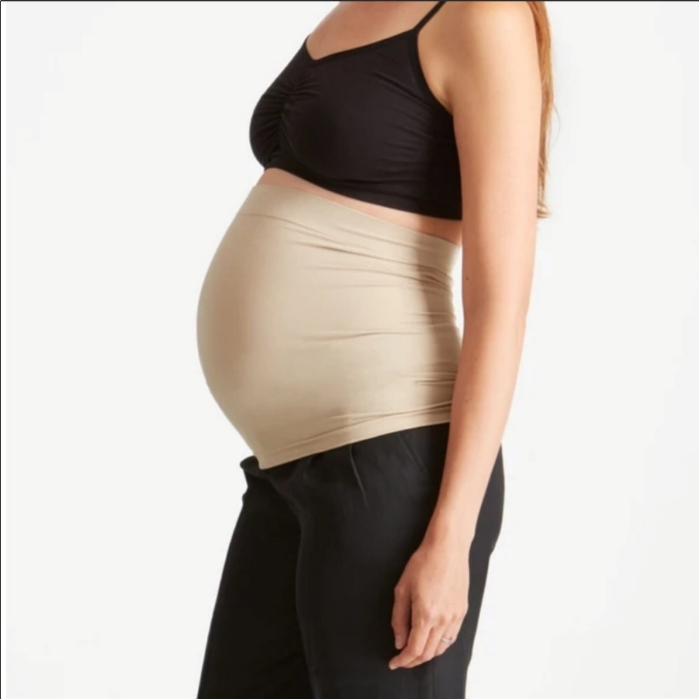 HOST PICK Ingrid & Isabel Maternity Bellaband, size 2, NIP